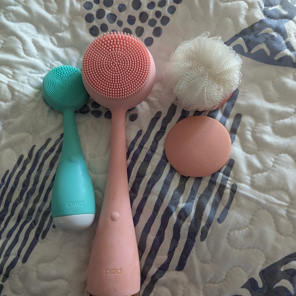 PMD Facial Cleansing Brush Set in Pink and Teal